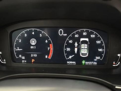 Used 2024 Acura Integra 1.5T Hatchback Sedan 4D image 26