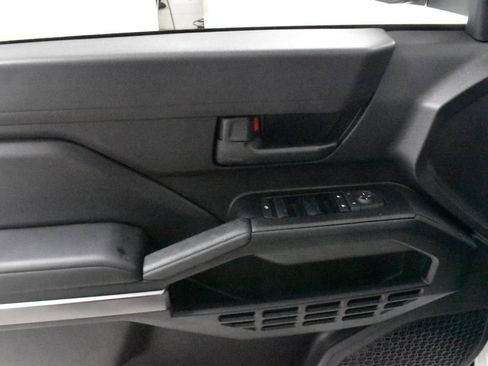 Certified 2025 Toyota 4Runner SR5 image 19