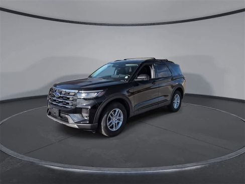 New 2026 Ford Explorer Active image 4