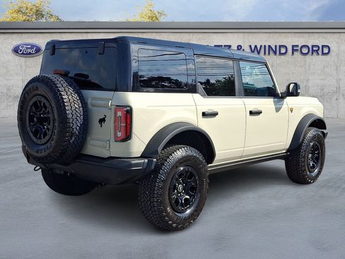 Used 2025 Ford Bronco Badlands AWD/4WD image 6