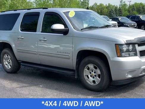 Used 2010 Chevrolet Suburban LT image 2