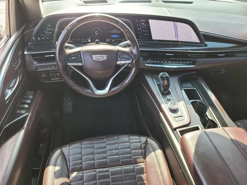 Used 2021 Cadillac Escalade Premium Luxury Platinum AWD/4WD image 17