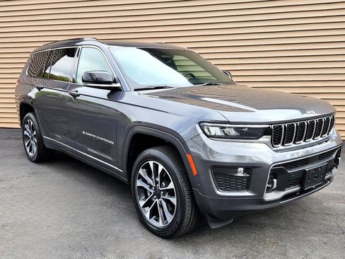 Used 2022 Jeep Grand Cherokee L Overland w/ Luxury Tech Group IV image 8
