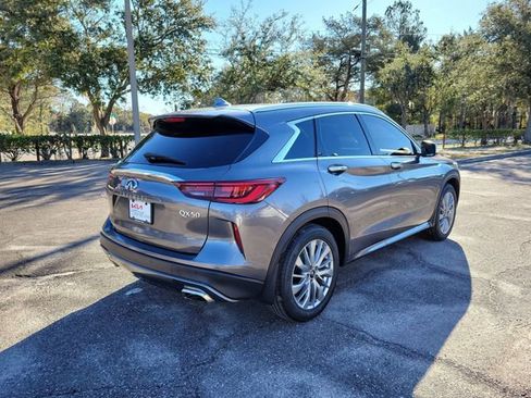 Used 2023 INFINITI QX50 Luxe image 2