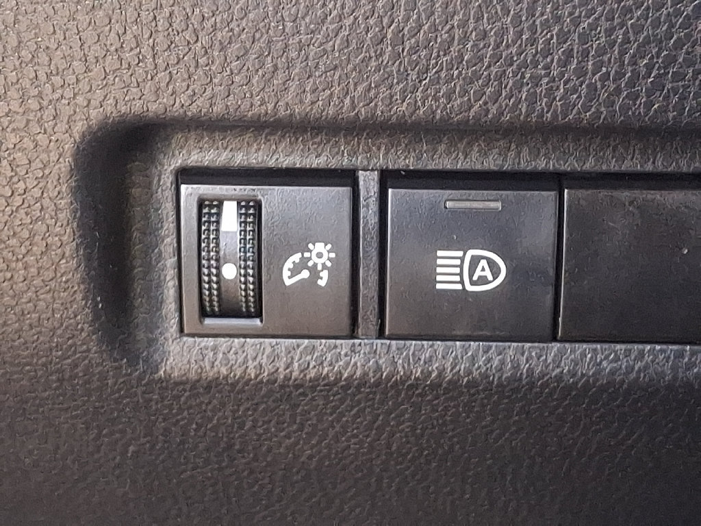 Used 2024 Toyota RAV4 XLE AWD/4WD image 23
