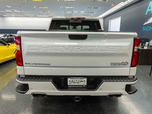 Used 2020 Chevrolet Silverado 1500 High Country w/ Technology Package image 7