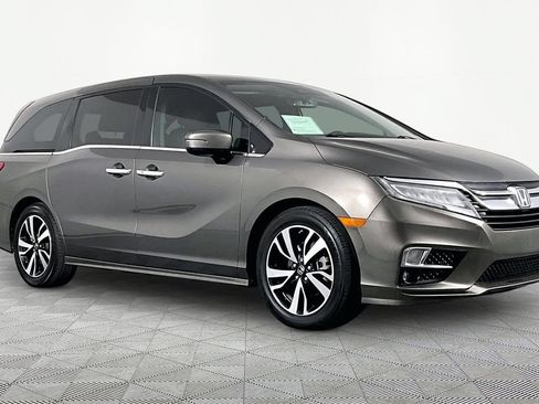 Used 2020 Honda Odyssey Elite image 2