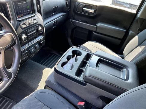 Used 2019 Chevrolet Silverado 1500 Custom Trail Boss w/ Custom Convenience Package AWD/4WD image 20