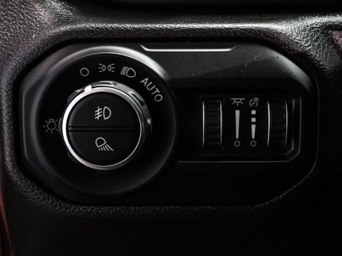 Used 2021 Jeep Gladiator Sport AWD/4WD image 27