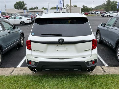 Used 2023 Honda Passport EX-L image 11