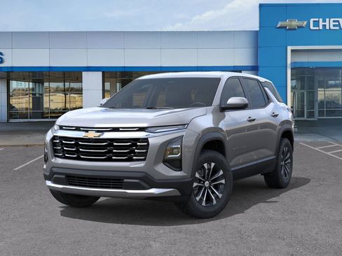 New 2026 Chevrolet Equinox LT image 7
