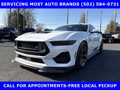 Used 2024 Ford Mustang GT Premium image 8