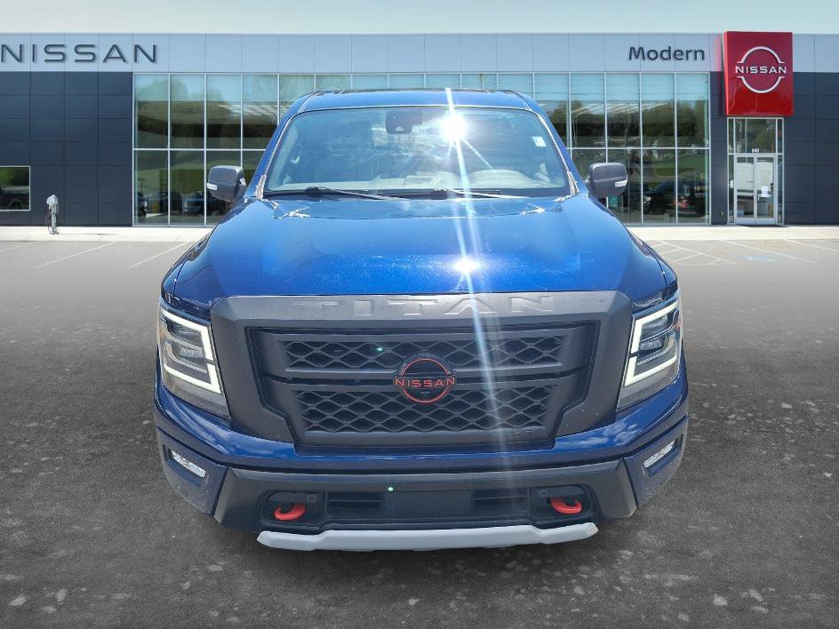 Used 2023 Nissan Titan PRO-4X w/ Pro-4x Convenience Package AWD/4WD image 2