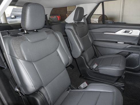 New 2026 Ford Explorer Active w/ Active Comfort Package image 45