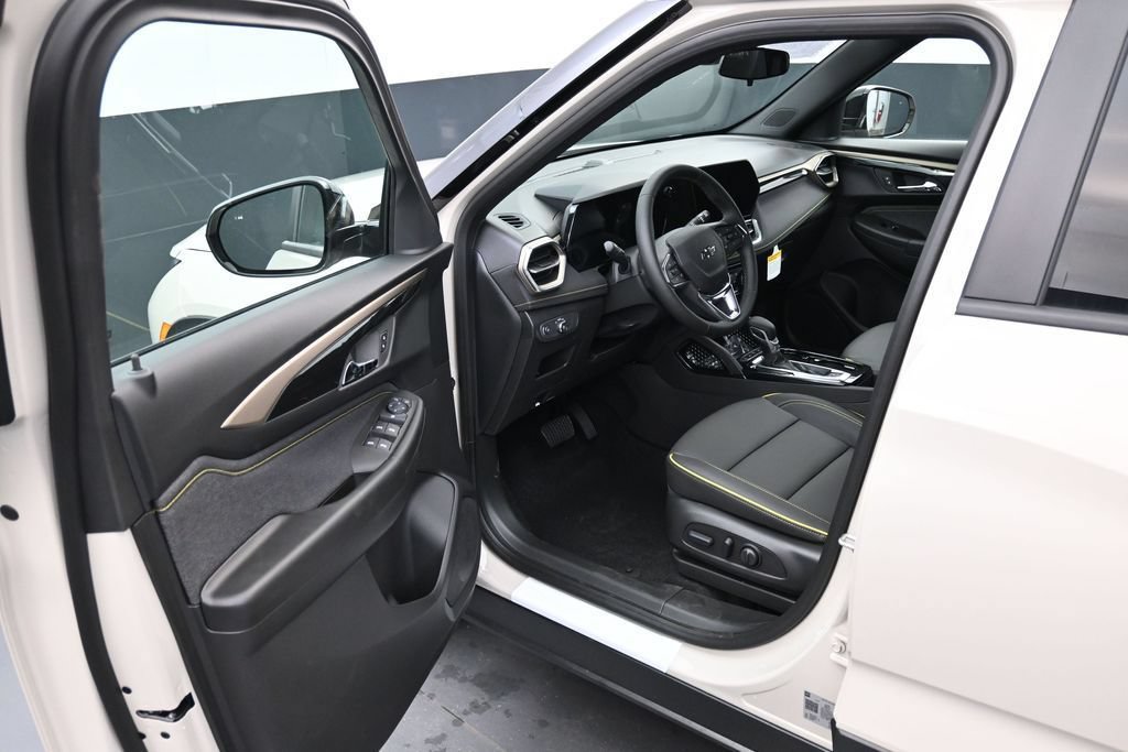New 2026 Chevrolet TrailBlazer ACTIV w/ Driver Confidence Package AWD/4WD image 8
