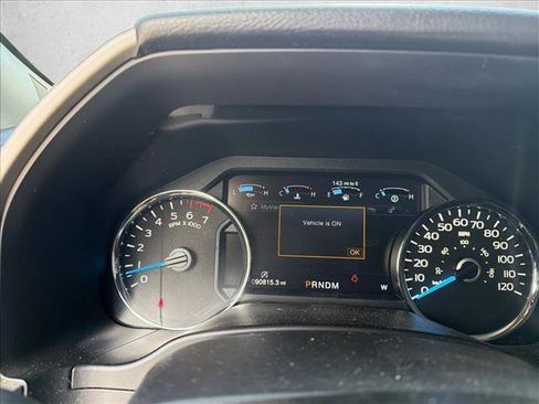 Used 2017 Ford F150 Lariat w/ Equipment Group 502A Luxury AWD/4WD image 12