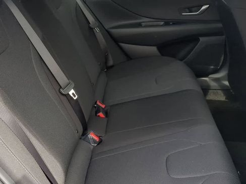 New 2026 Hyundai Elantra SE FWD image 20