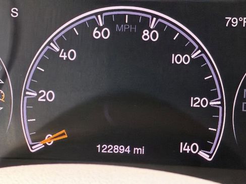 Used 2019 Jeep Grand Cherokee Overland image 14