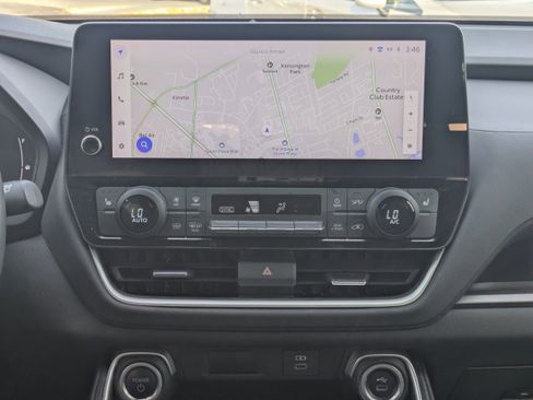 Used 2024 Toyota Grand Highlander XLE image 5