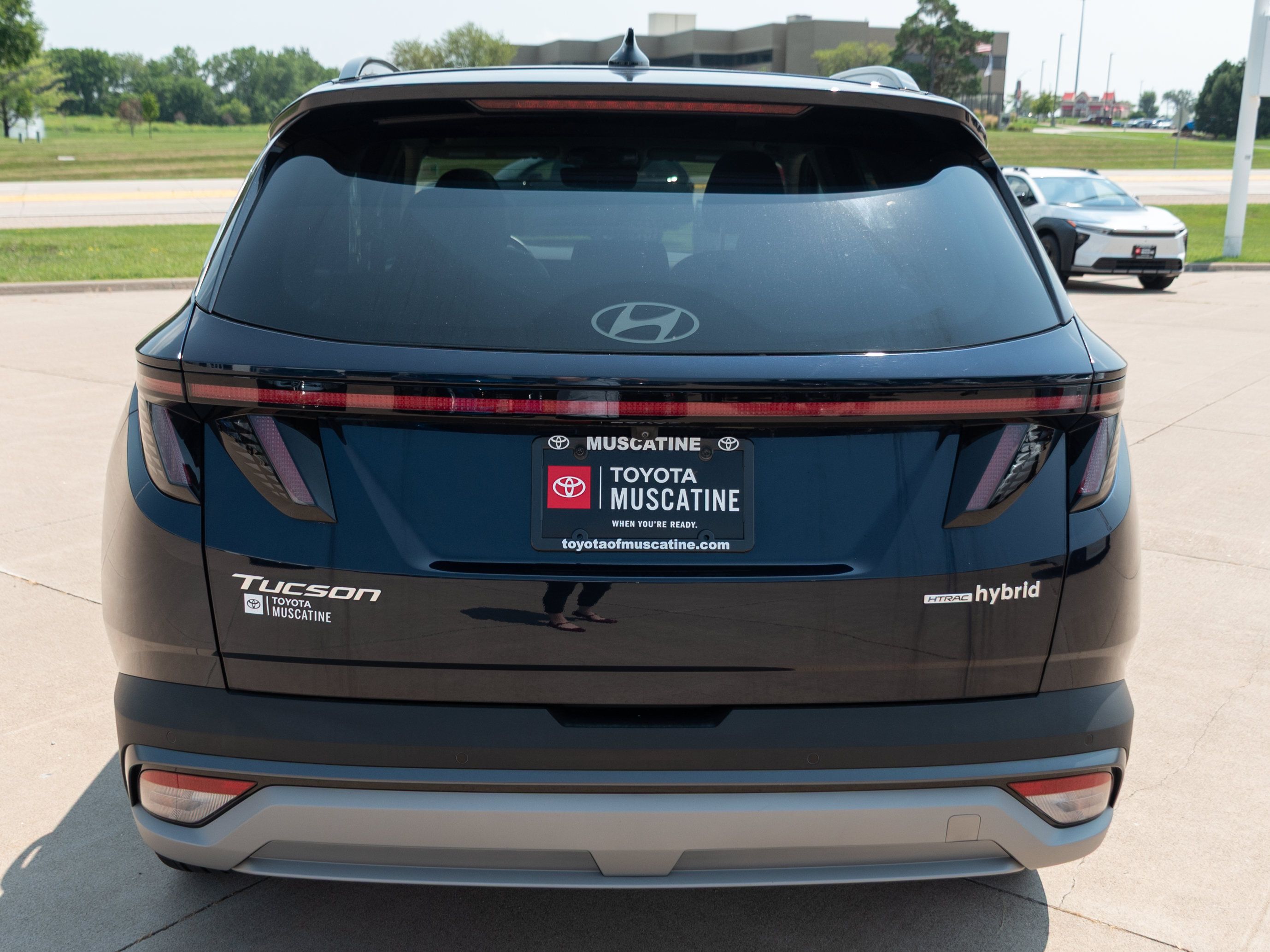 Used 2025 Hyundai Tucson Limited AWD/4WD image 23