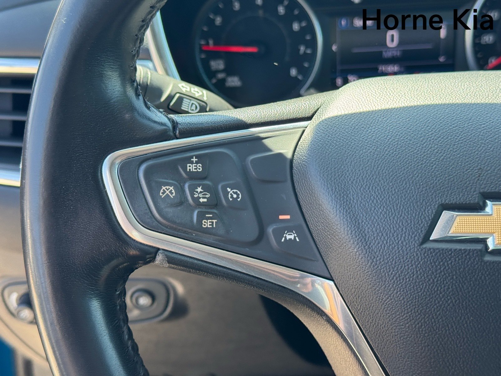Used 2020 Chevrolet Equinox LT AWD/4WD image 18