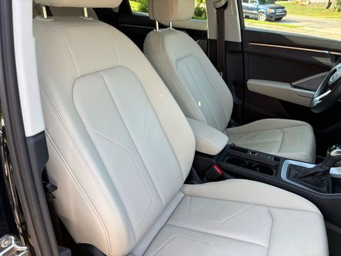 Used 2021 Audi Q3 2.0T Premium w/ Convenience Package AWD/4WD image 20