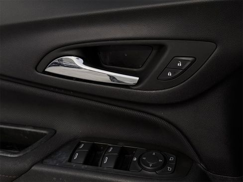 Certified 2022 Chevrolet Equinox RS image 21