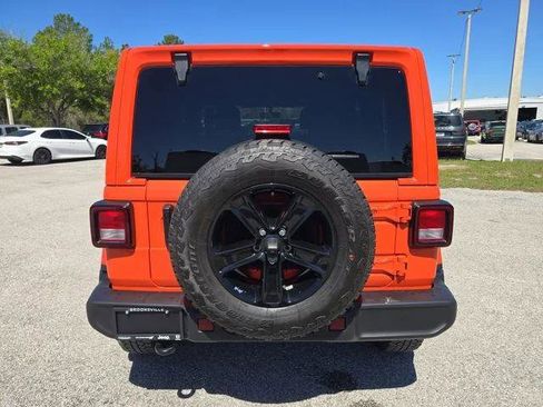 Certified 2023 Jeep Wrangler Unlimited Sahara AWD/4WD image 5