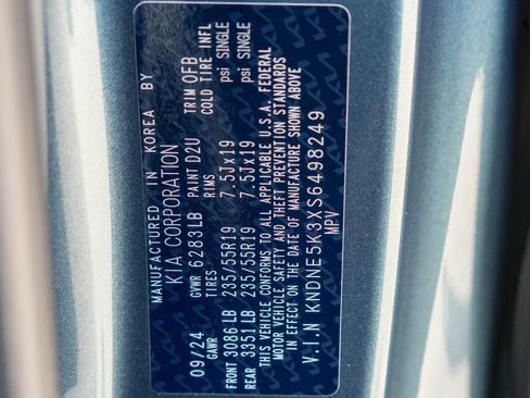 Certified 2025 Kia Carnival SX Prestige FWD image 43