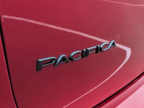 New 2026 Chrysler Pacifica Select FWD image 10