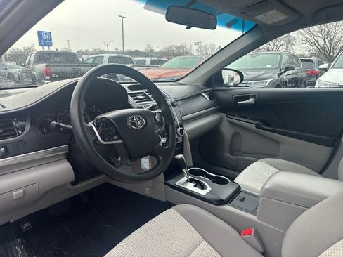 Used 2012 Toyota Camry LE image 13