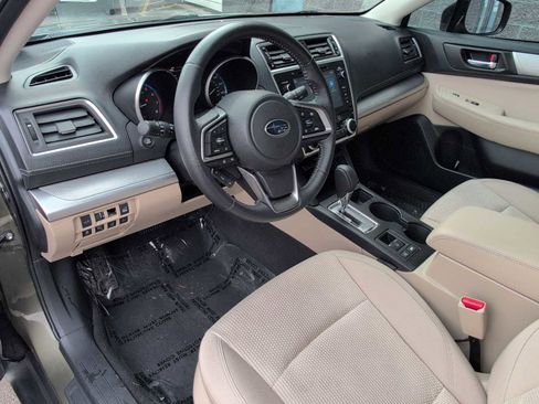 Used 2018 Subaru Outback 2.5i Premium image 10