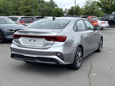 Used 2023 Kia Forte LXS FWD image 2