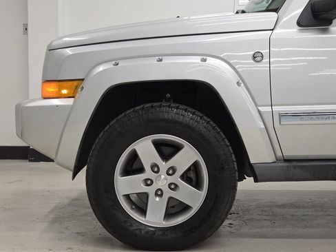 Used 2006 Jeep Commander Limited w/ Trailer Tow Group IV AWD/4WD image 40