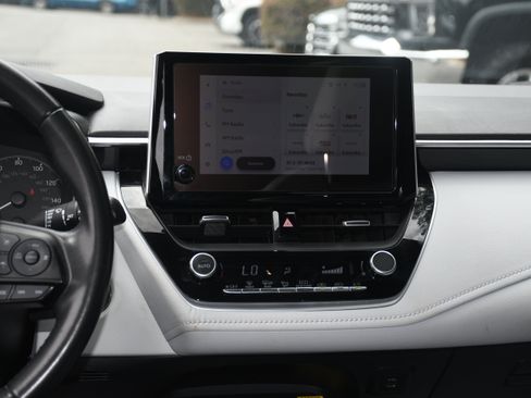 Certified 2024 Toyota Corolla SE w/ SE Package FWD image 15