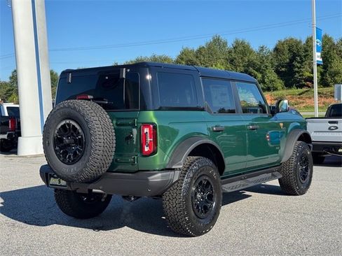 New 2025 Ford Bronco Badlands image 3
