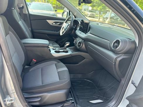 Used 2024 Chevrolet Blazer LT w/ Convenience Package FWD image 30