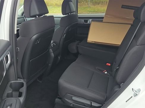 New 2026 Hyundai Santa Fe SE image 11