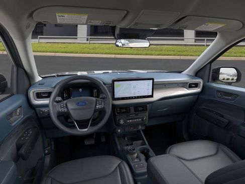 New 2025 Ford Maverick Lariat w/ Black Appearance Package image 9