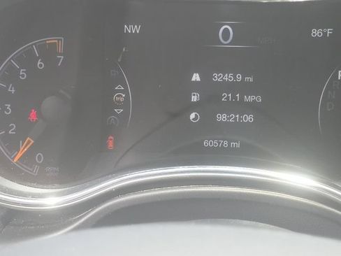 Used 2019 Jeep Grand Cherokee Limited w/ Luxury Group II AWD/4WD image 13
