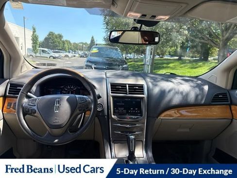 Used 2014 Lincoln MKX AWD w/ Equipment Group 102A image 17