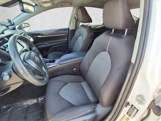 Used 2018 Toyota Camry LE w/ Convenience Package FWD image 15