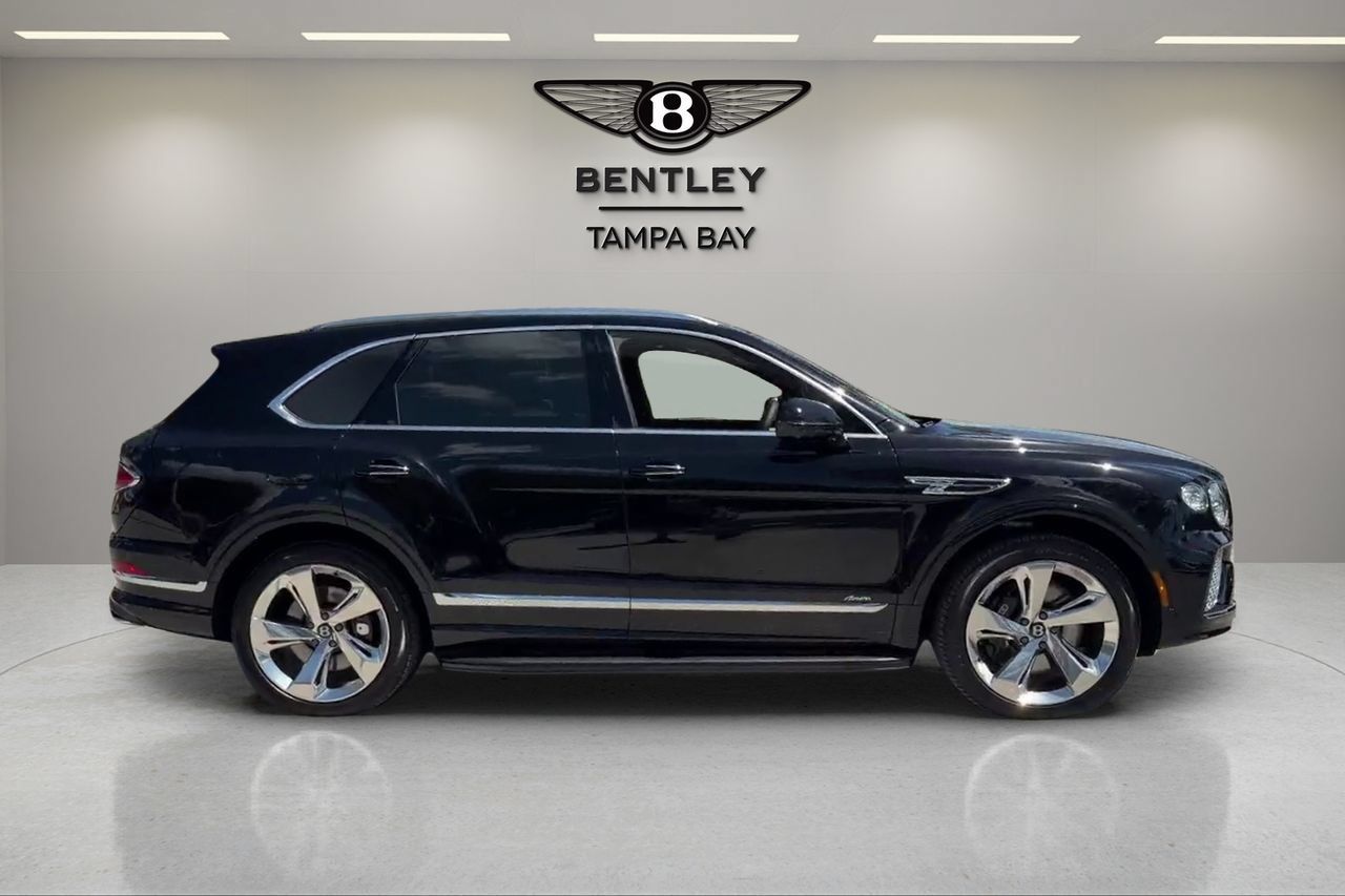 Used 2025 Bentley Bentayga AWD/4WD image 6