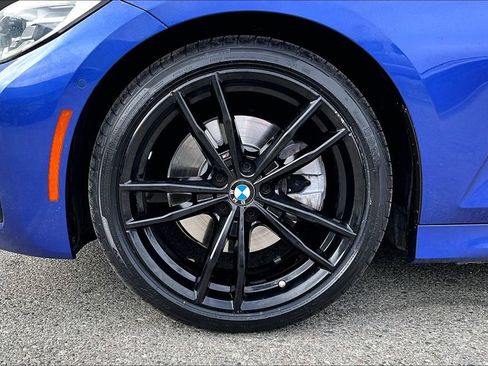 Used 2021 BMW 330i Sedan w/ M Sport Package RWD image 34
