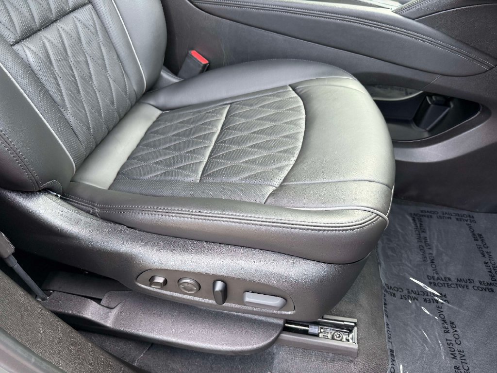 Used 2024 Buick Enclave Avenir w/ Trailering Package, 5000 lbs. AWD/4WD image 15