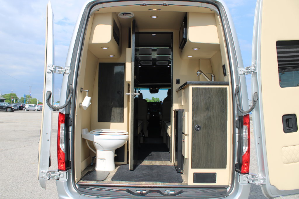 Used 2021 Mercedes-Benz Sprinter 3500 image 16