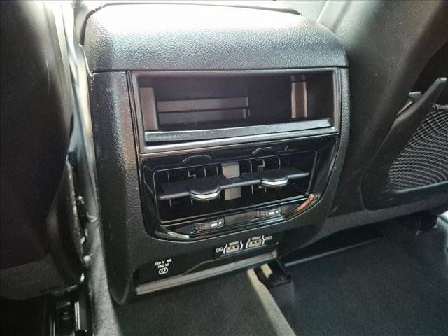 Used 2022 Jeep Grand Cherokee Altitude AWD/4WD image 19