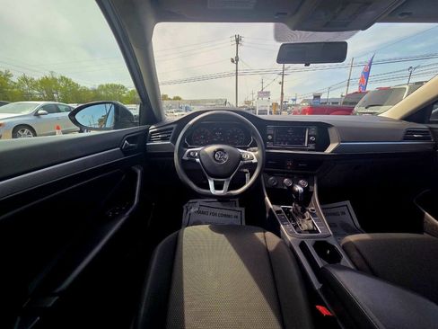 Used 2019 Volkswagen Jetta S w/ Driver Assistance Package FWD image 19