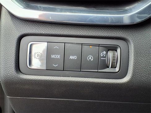 New 2026 GMC Acadia Elevation image 16