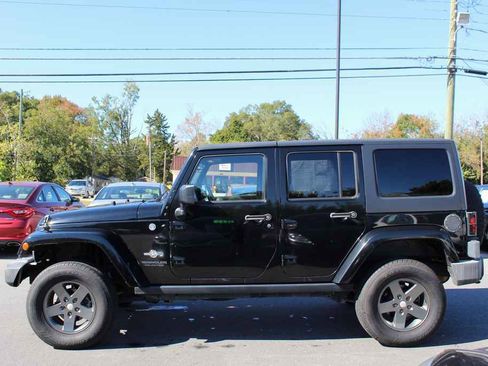 Used 2015 Jeep Wrangler Unlimited Sport image 9